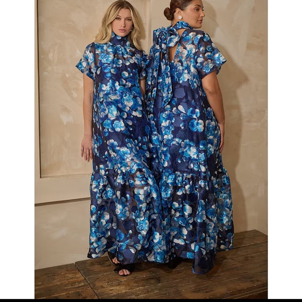 Sugarlips Blue Floral Maxi Dress